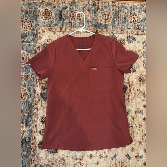 Figs One Pocket Scrub Top Mauve - Picture 1 of 1